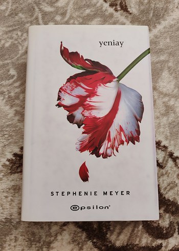 Alacakaranlık Yeniay kitap