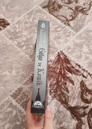  Beden Gölge ve Kemik - Leigh Bardugo kitap