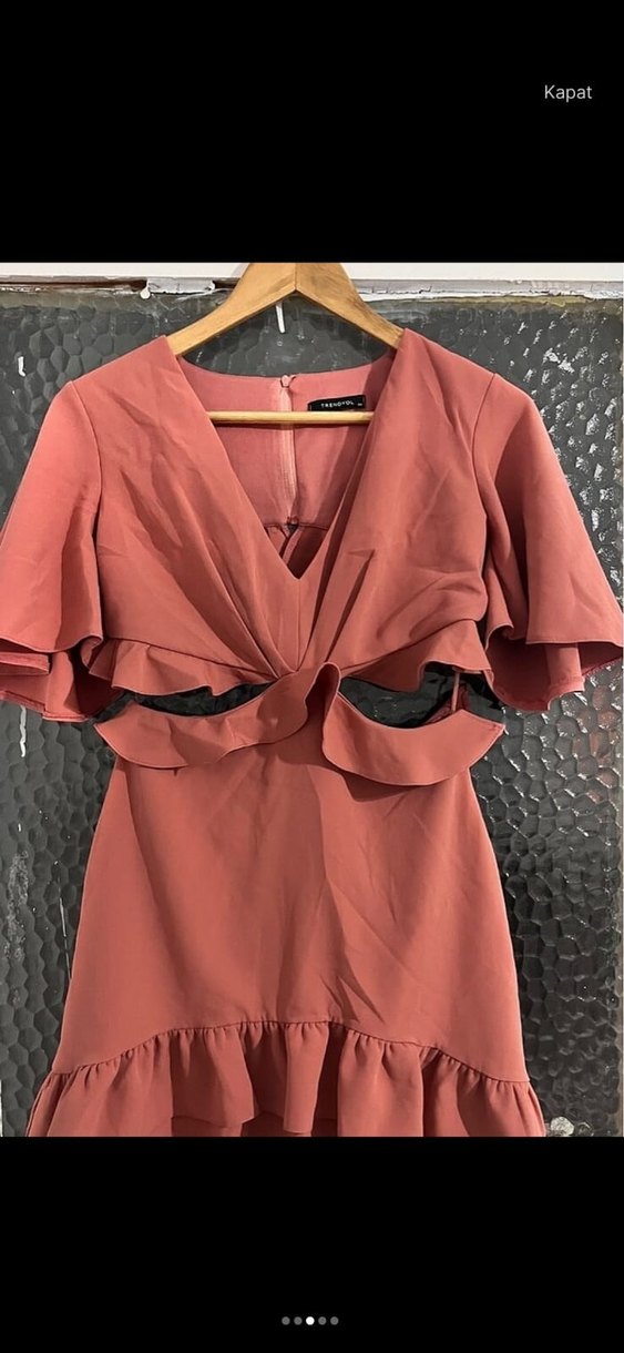 Gül kurusu Volanlı Mini V Yaka Elbise - Görsel 3