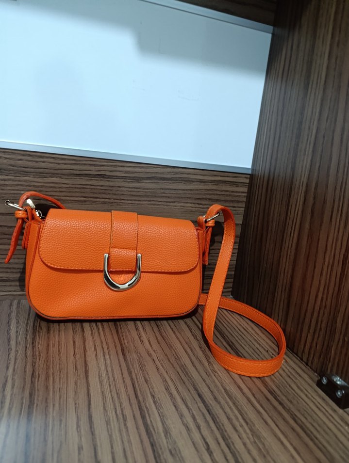 Turuncu Kadın Çanta Tokalı - Görsel 3