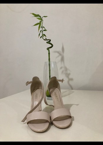 Bej Minimalist Topuklu Kadın Abiye Ayakkabı - Görsel 3