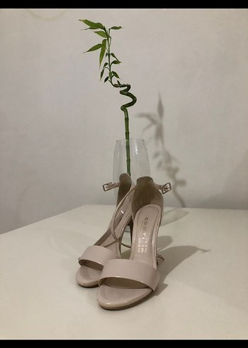 Bej Minimalist Topuklu Kadın Abiye Ayakkabı - Görsel 2