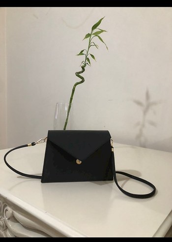 Minimalist Siyah Deri Kadın Çanta - Görsel 2