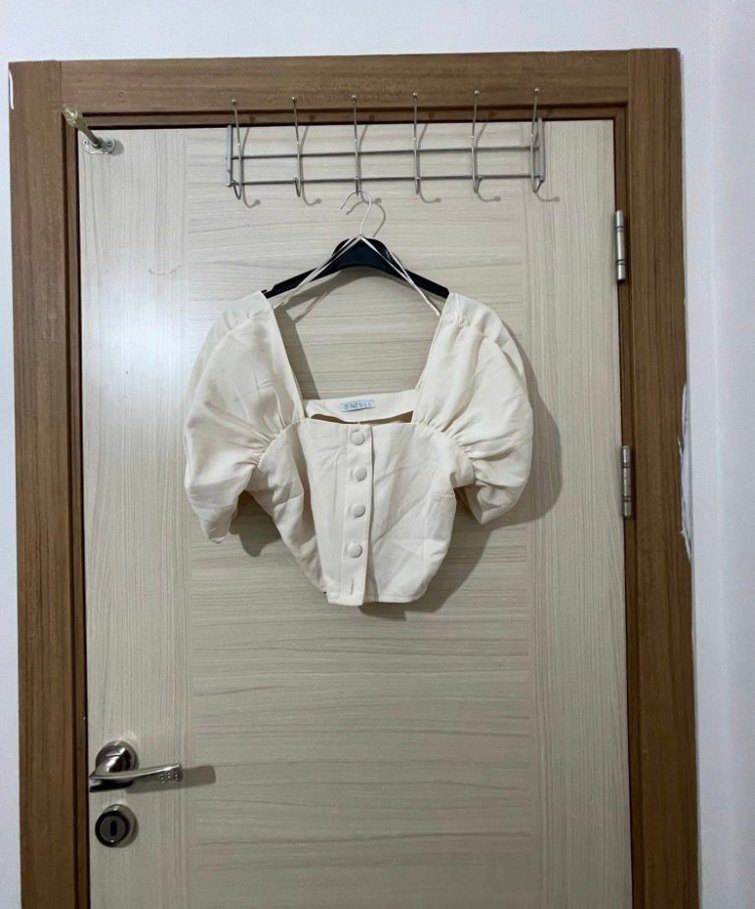 Bej Düğmeli Mini Kadın Takım - Görsel 2