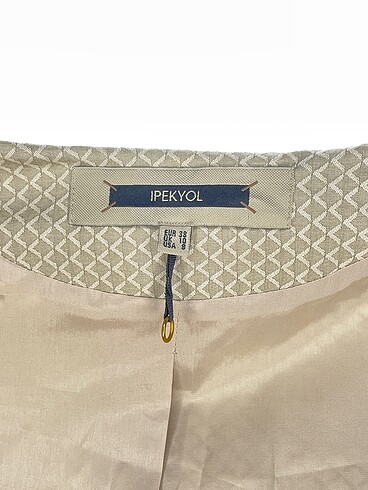 38 Beden çeşitli Renk ipekyol Blazer %70 İndirimli.