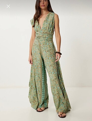 Çapraz sırt detay bol paça tulum - Görsel 5