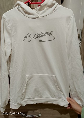 13-14 Yaş Beden beyaz Renk K.Atatürk Yazılı Sweatshirt Beyaz Kapüşonlu