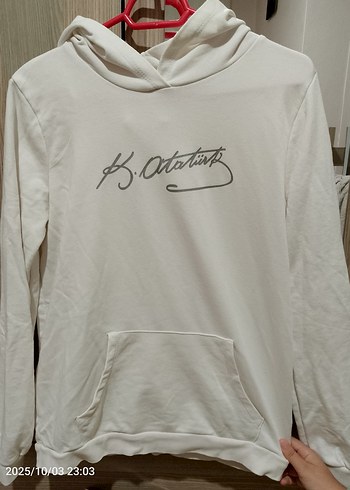 K.Atatürk Yazılı Sweatshirt Beyaz Kapüşonlu