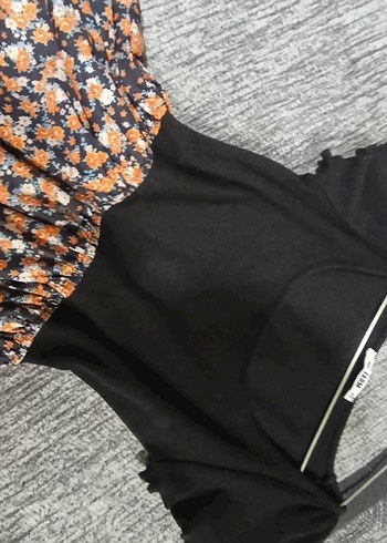 V Yakalı Fırfırlı Mini Elbise - Görsel 2