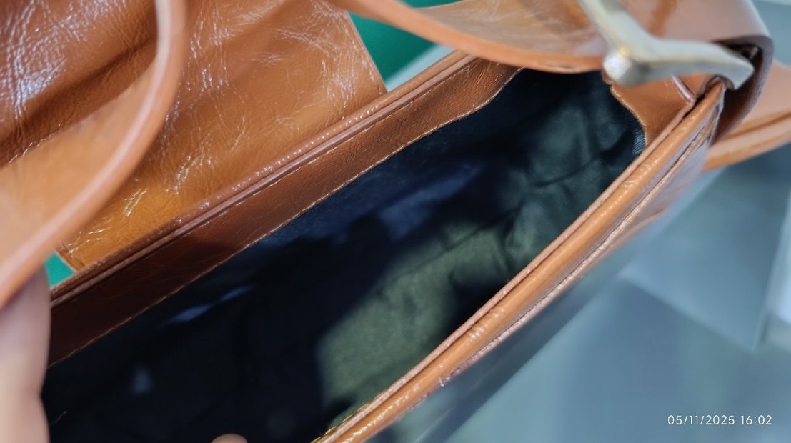 kahveDeri Tokalı Kadın Çantası - Görsel 3