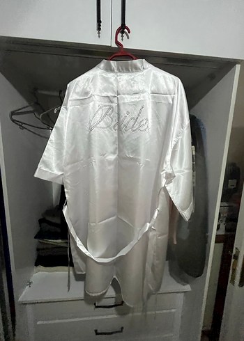 Beyaz Parlak Midi Kadın Sabahlık - Görsel 4