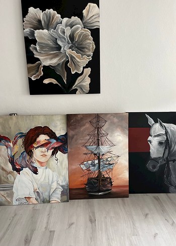 Gri Detaylı Koyu Renkli Gemi Figürü - Görsel 2