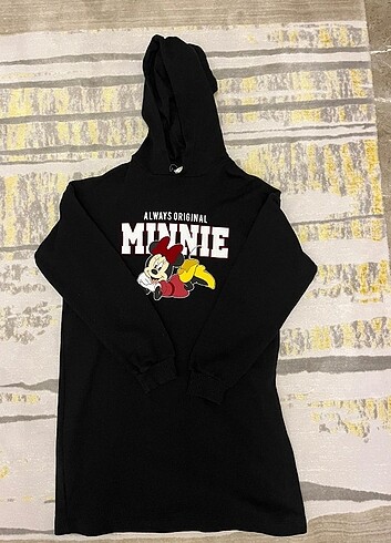 13-14 yaş mango disnep Mickey serisinden Minnie mouse'li elbise