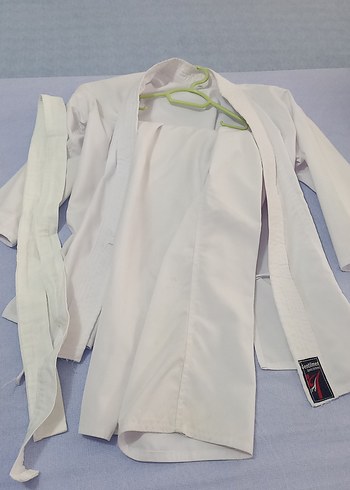 Diğer 8 yaş çocuk için KARATE KIYAFETİ