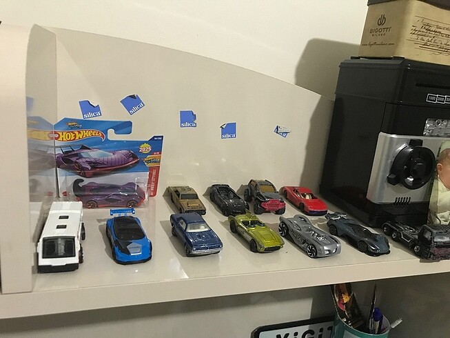 Hot Wheels