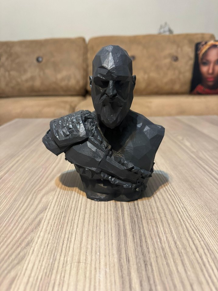 Siyah 3D Figür - Görsel 3