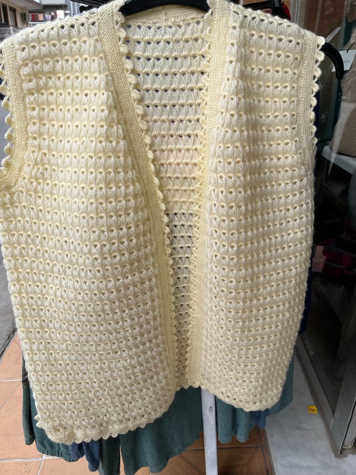 Krem rengi  Örgü Kolsuz Kadın Yelek - Görsel 3