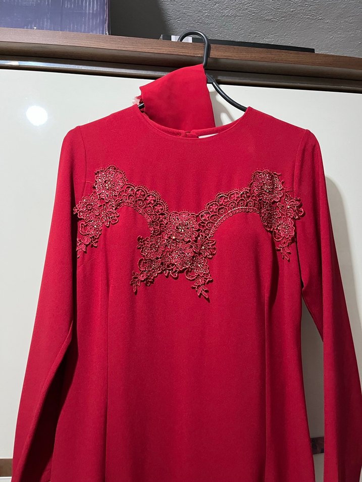 Kırmızı  Uzun Kollu Nakışlı Kadın Elbisesi - Görsel 2