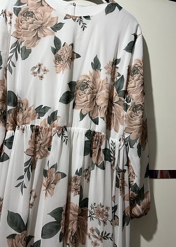 Beyaz Çiçek Desenli Uzun Bohem Kadın Elbise - Görsel 3