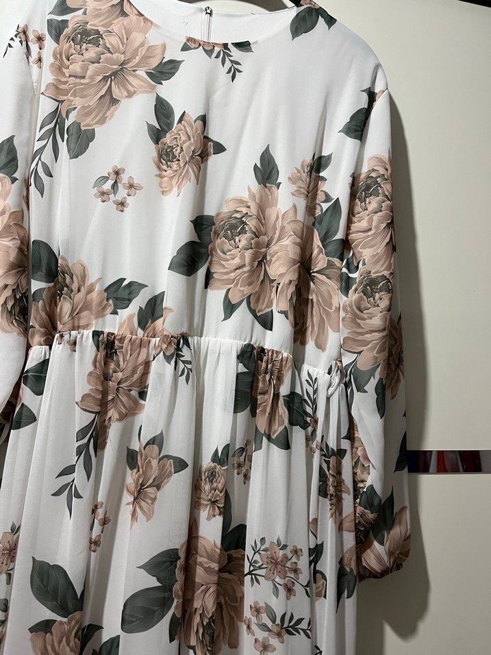 Beyaz Çiçek Desenli Uzun Bohem Kadın Elbise - Görsel 3