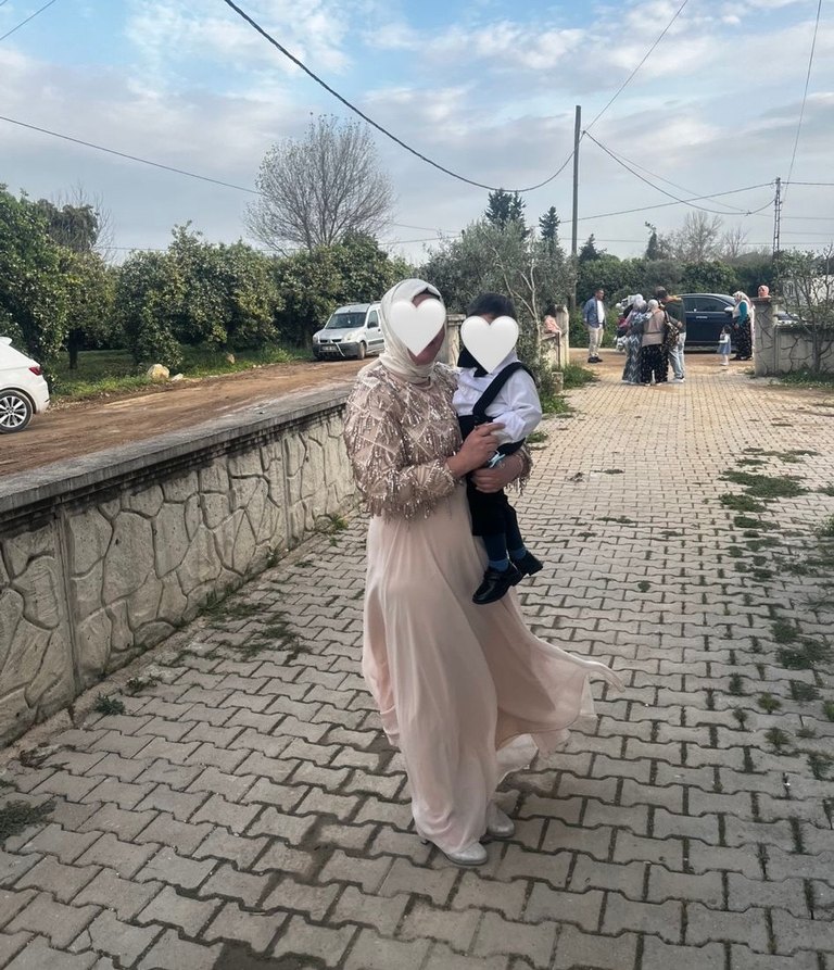 Krem renkte bohem tarzı  Abiye Elbise - Görsel 2