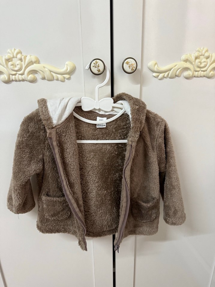 Kahverengi Kapüşonlu kız Çocuk Peluş Mont - Görsel 2