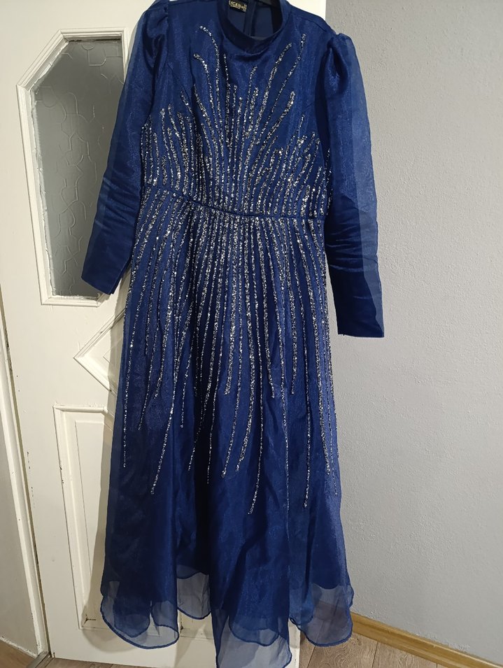 Mavi İşlemeli Uzun Kollu Abiye Elbise - Görsel 2