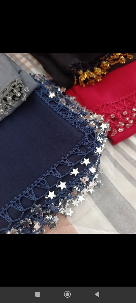 Boncuk İşlemeli Kadın Çok Renkli yazma - Görsel 2