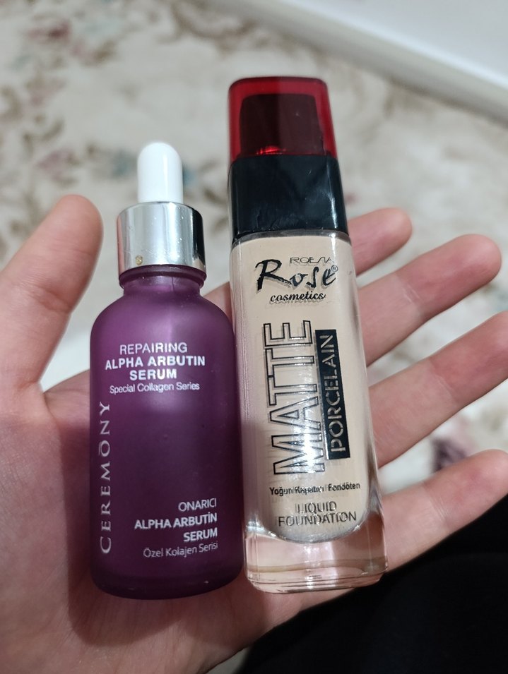 Rose Cosmetics Mat Sıvı Fondöten - Beige ve yüz serumu - Görsel 2