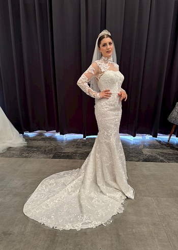 Uzun Kollu Dantel İşlemeli Gelinlik - Görsel 5