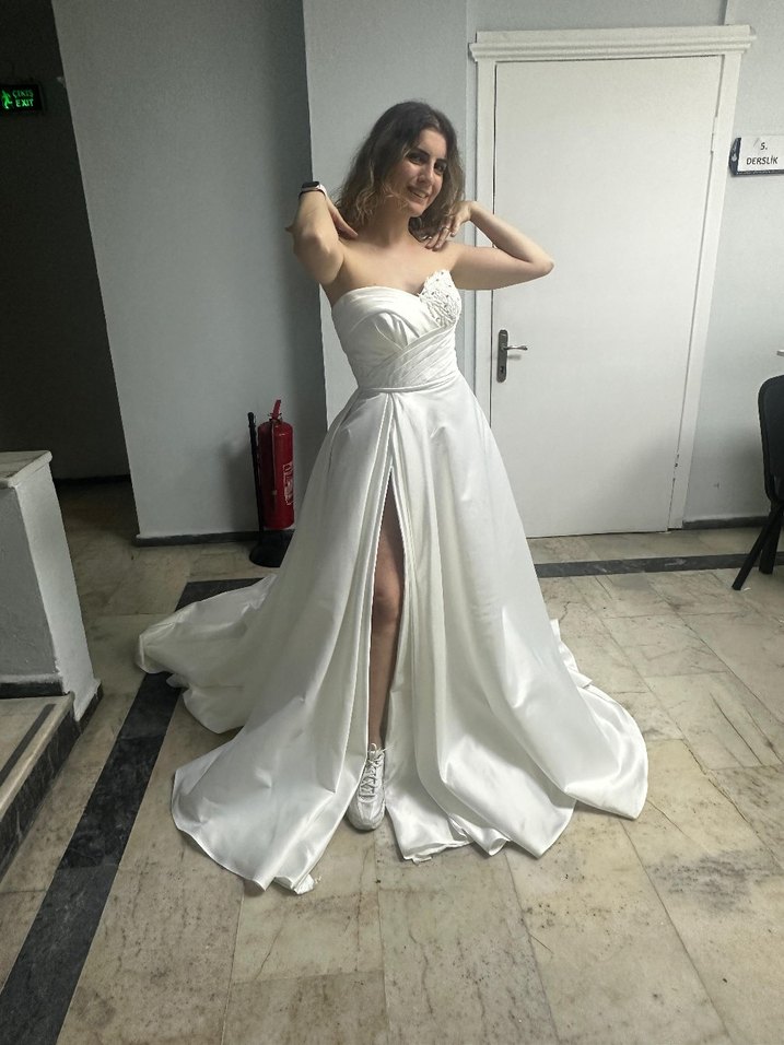 ELARA MODEL GELİNLİK - Görsel 3