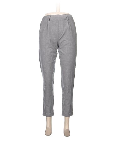Bershka Kumaş Pantolon %70 İndirimli.