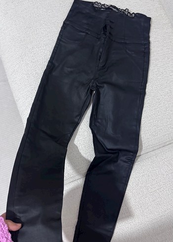 Zara Sik Siyah Deri Gorunumlu Dar Paca Pantolon Bi Kez Giyildi Sadece