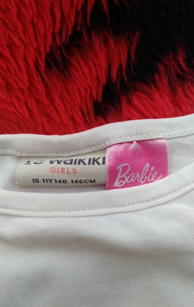 Kız Çocuk Renkli Barbie Baskılı Fırfırlı Tişört - Görsel 2