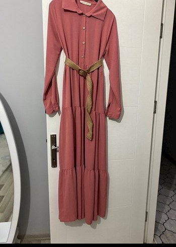 Pembe Uzun Kuşaklı Kadın Elbise