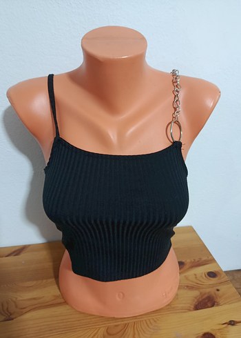 Zincir Detaylı Siyah Mini Crop Top