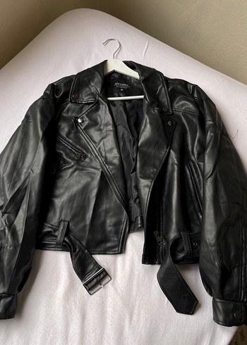 LC Waikiki Kemerli Siyah Deri Biker Ceket