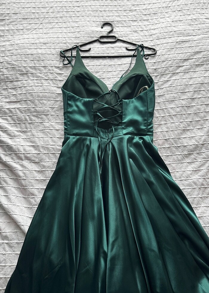 Saten elbise - Görsel 2