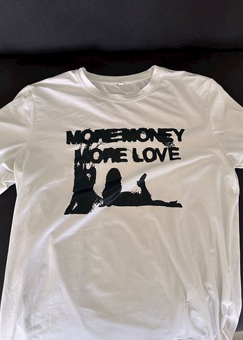More money more love beyaz tee
