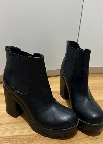 38 Beden Siyah Deri H&M Kadın Botları