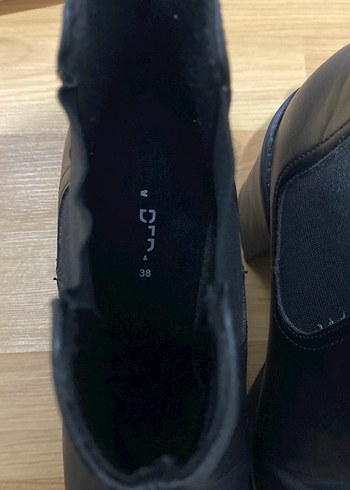 38 Beden siyah Renk Siyah Deri H&M Kadın Botları