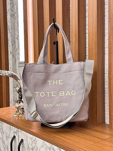 The tote bag