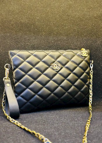 Chanel clutch