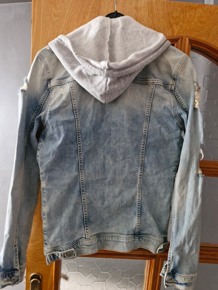 Düğmeli  uzun kapşonlu Denim Ceket - Görsel 3