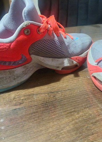 Renkli Baskılı Bağcıklı Basketbol Ayakkabısı - Görsel 4