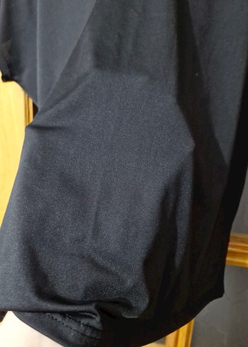 V Yaka Siyah Baskılı Salaş Kadın Bluz - Görsel 4