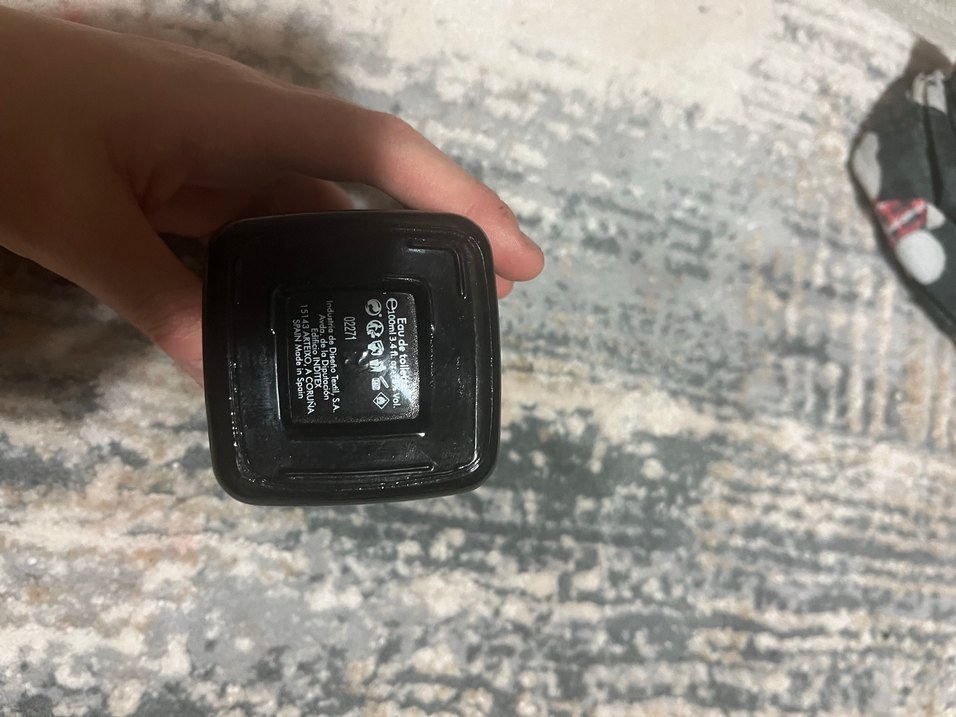 Zara Black Amber Kadın Parfümü - Görsel 2