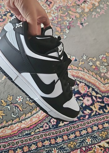 39 Beden beyaz Renk Nike Siyah-Beyaz Kadın Spor Ayakkabı