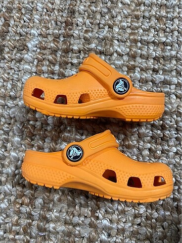22 Beden turuncu Renk Crocs c7 turuncu sıfır ayarında (: unisex