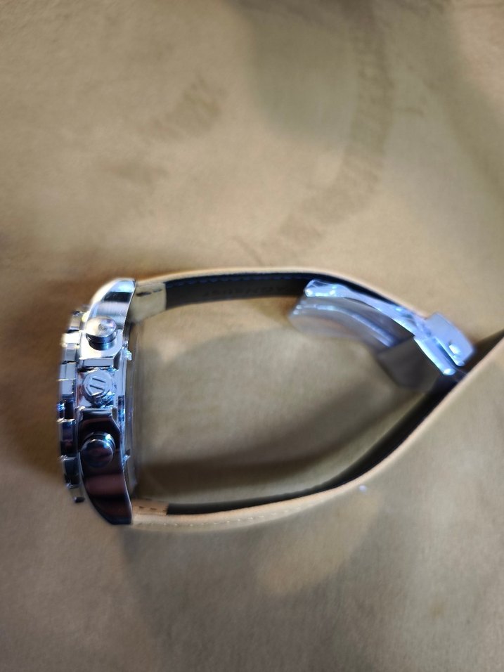 Beyaz Renkli Erkek Klasik Biker Saat - Görsel 3